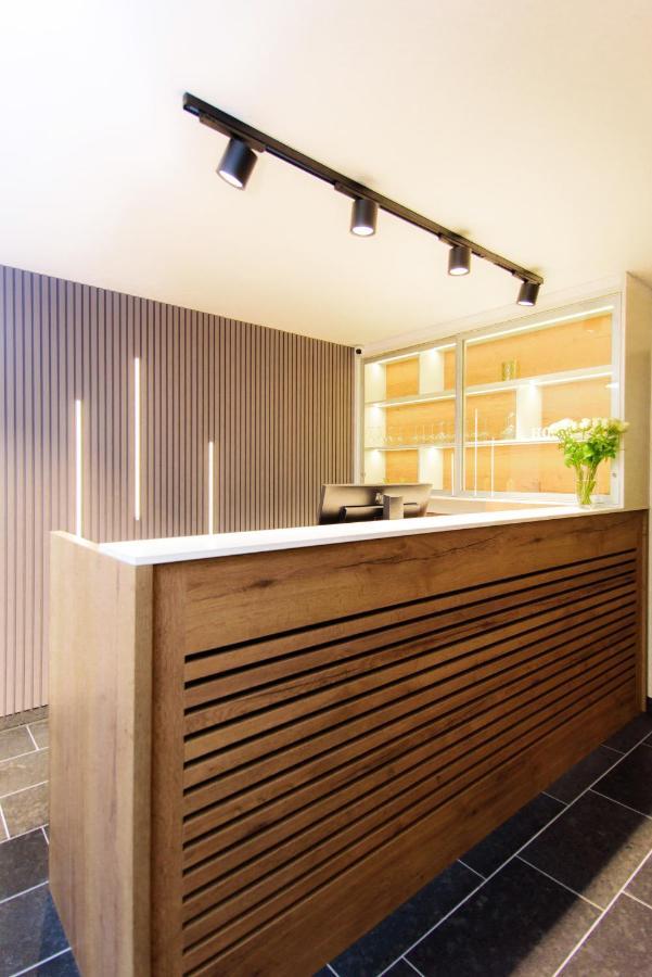 Hotel Twentyfour Living 바트우라하 외부 사진