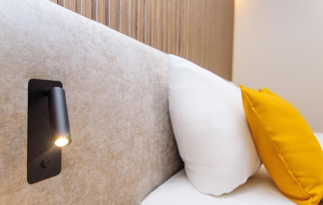 Hotel Twentyfour Living 바트우라하 외부 사진