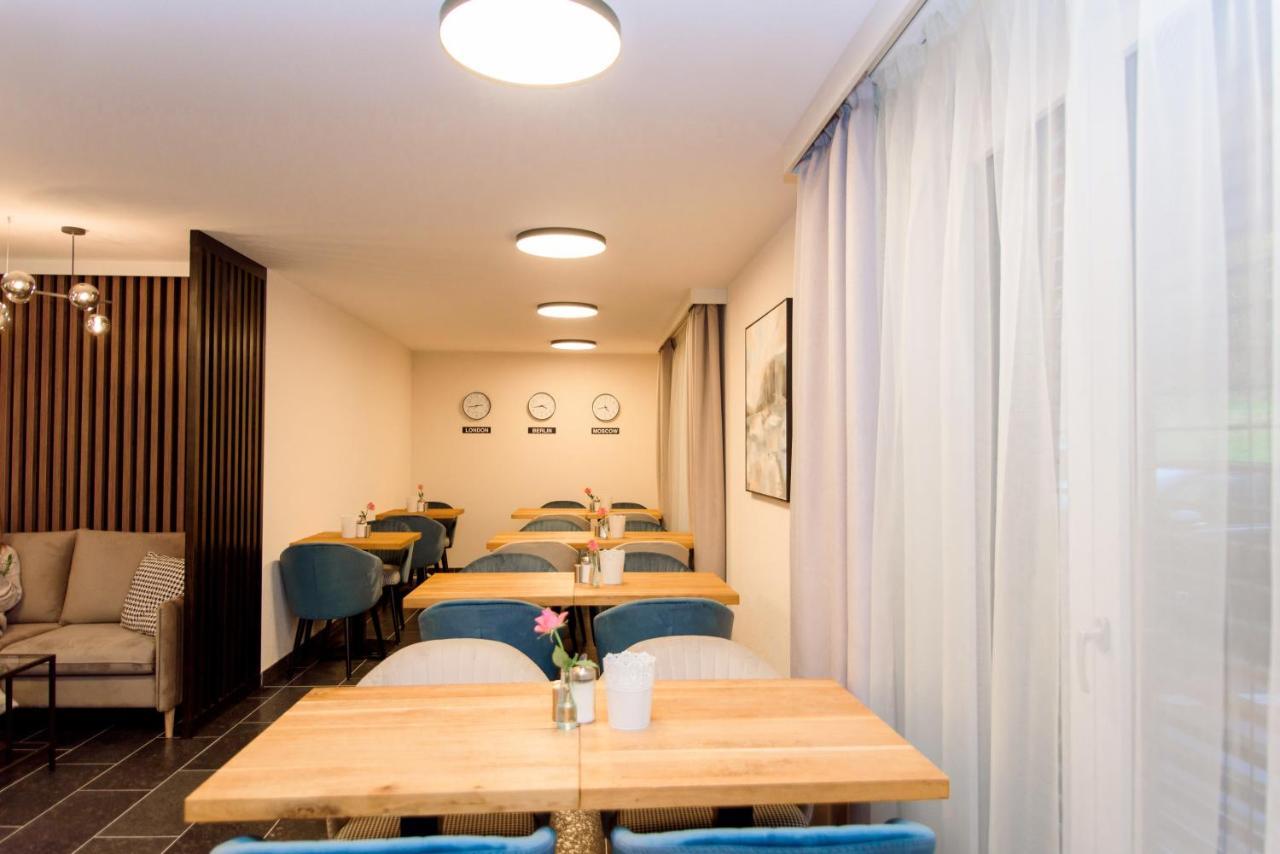 Hotel Twentyfour Living 바트우라하 외부 사진