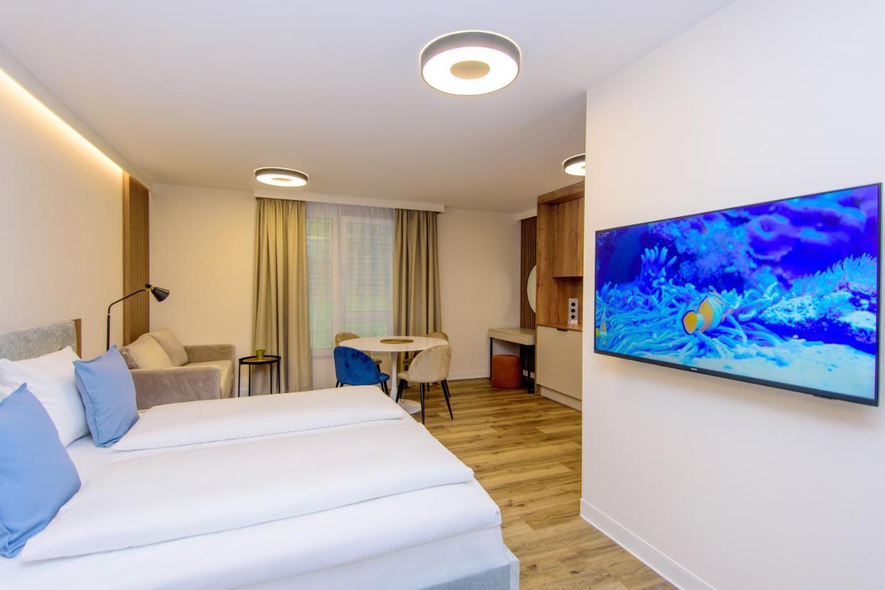 Hotel Twentyfour Living 바트우라하 외부 사진