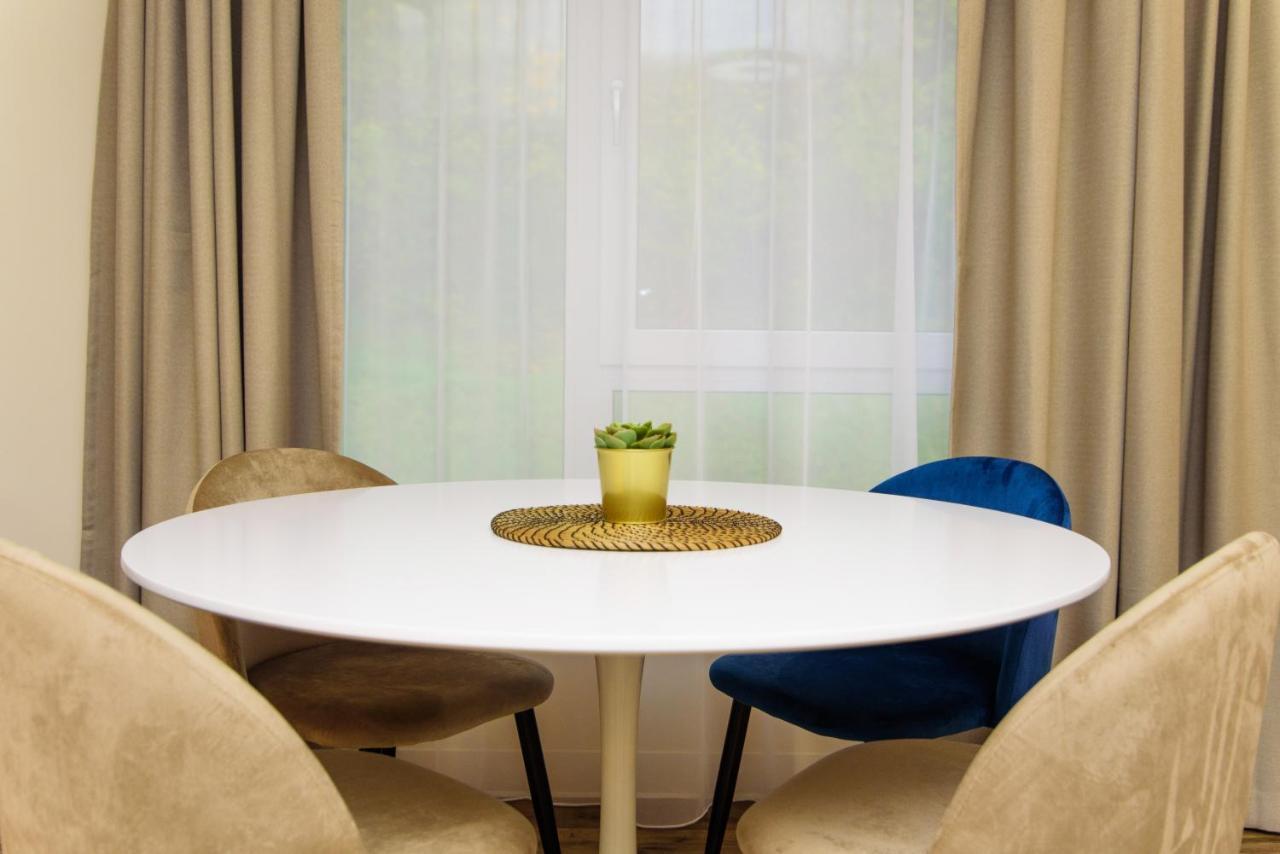 Hotel Twentyfour Living 바트우라하 외부 사진