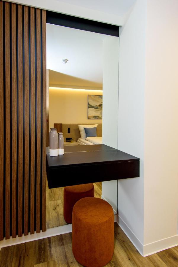 Hotel Twentyfour Living 바트우라하 외부 사진